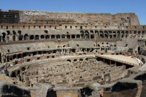 Rome-Colisee-interieur